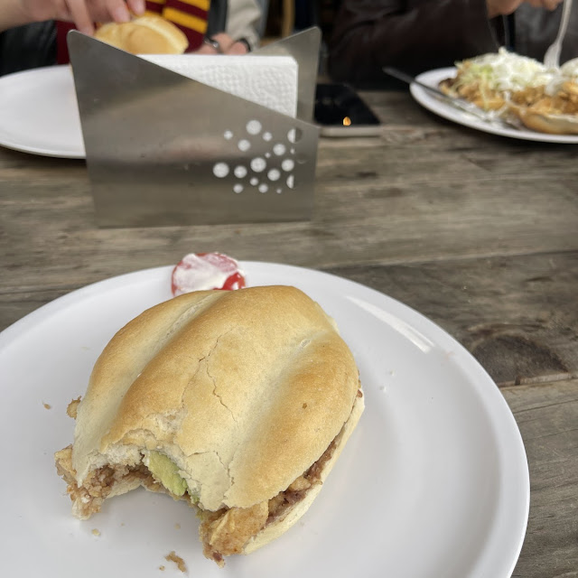 Torta de Chilaquil Con Milanesa