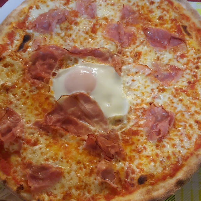 Pizza Carbonara