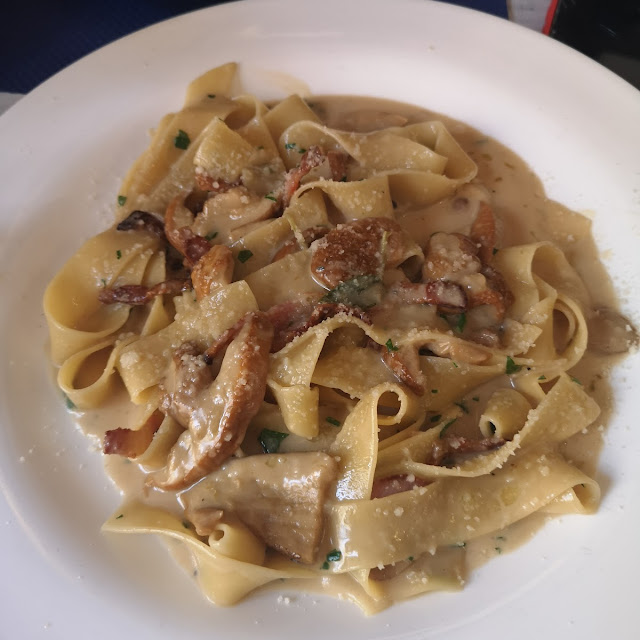 Pappardelle Funghi Porcini Con Guanciale Crujiente