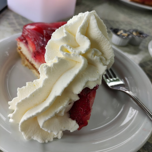 Erdbeerkuchen Mit Sahne
