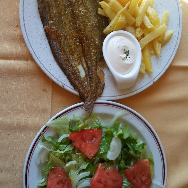 Lenguado A Plancha Con Ensalada