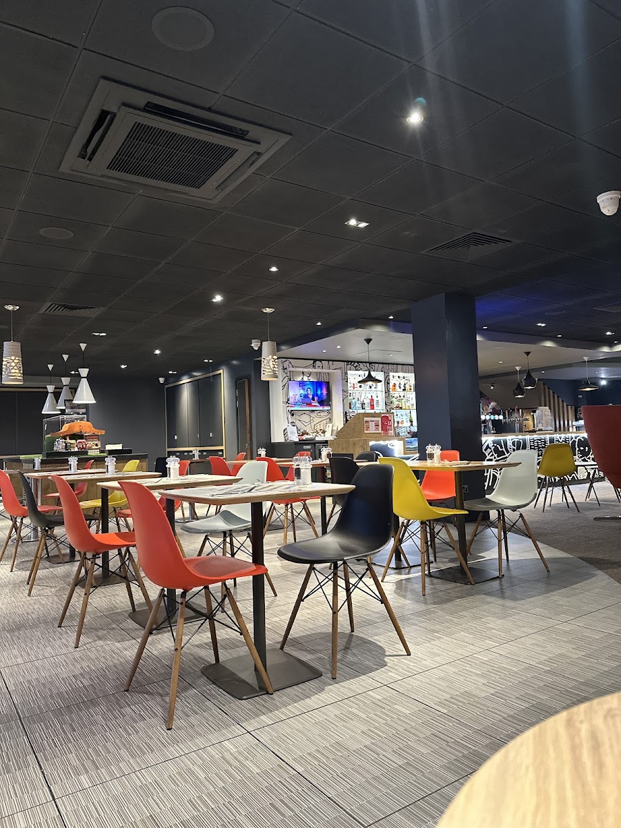 Fogg's Kitchen & Bar - Heathrow