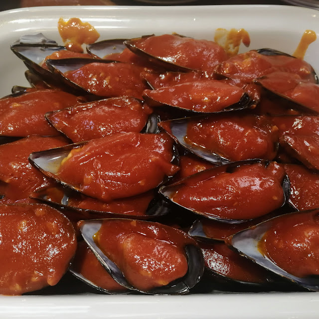 Mejillones Con Tomate