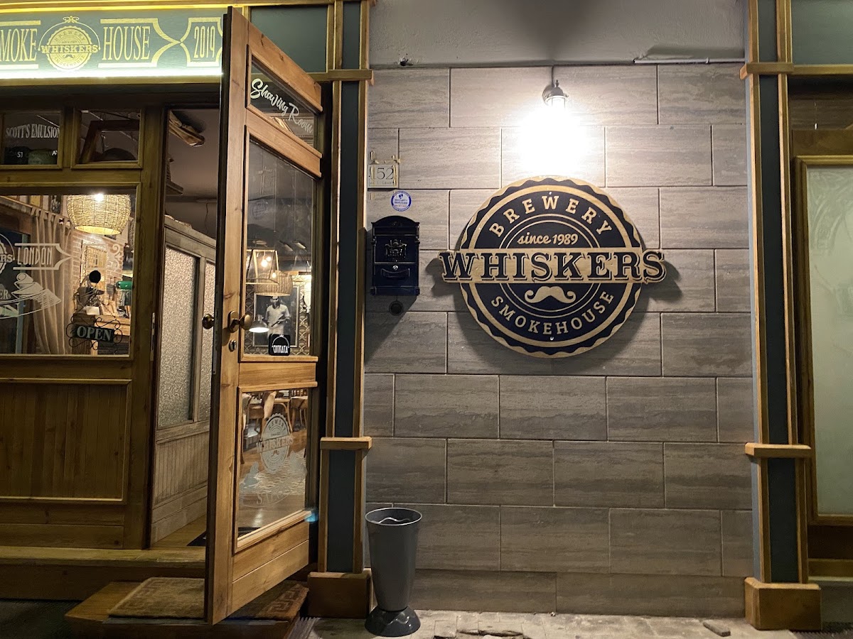 Whiskers - Smokehouse