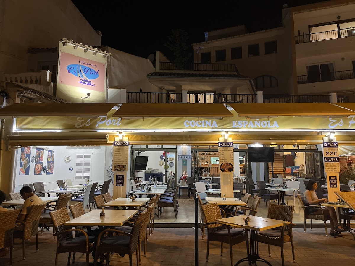 Es Port Restaurant