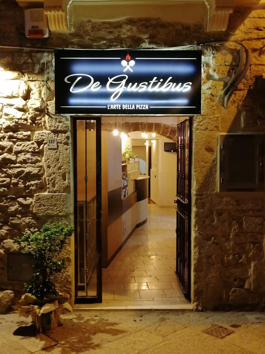 De Gustibus L'arte della pizza Acquaviva delle Fonti