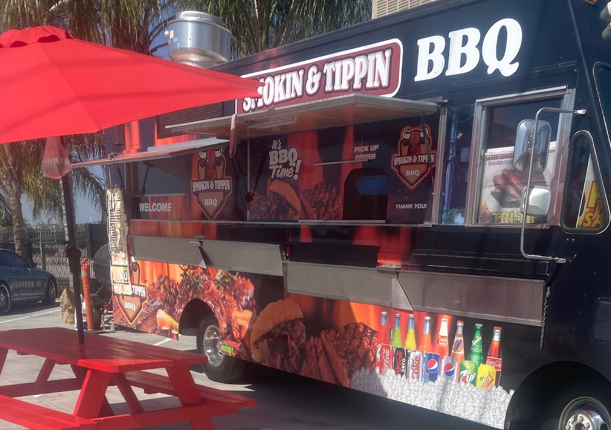 Smokin & Tipping BBQ