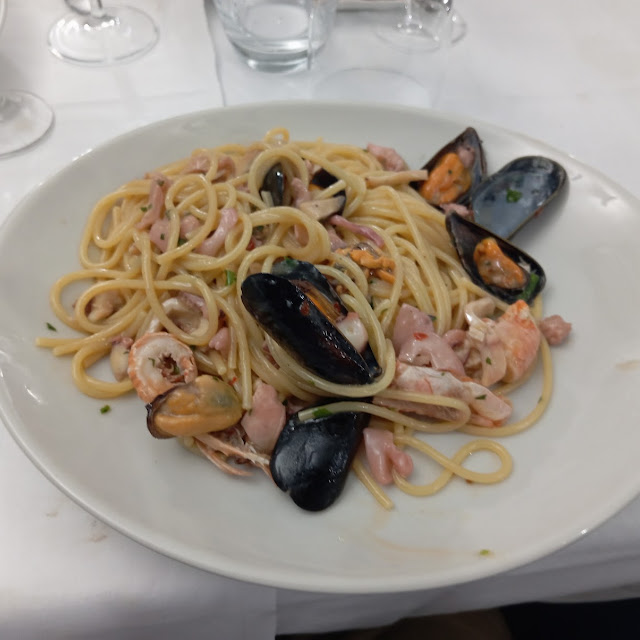 Spaghetti Con Le Vongole E Bottarga