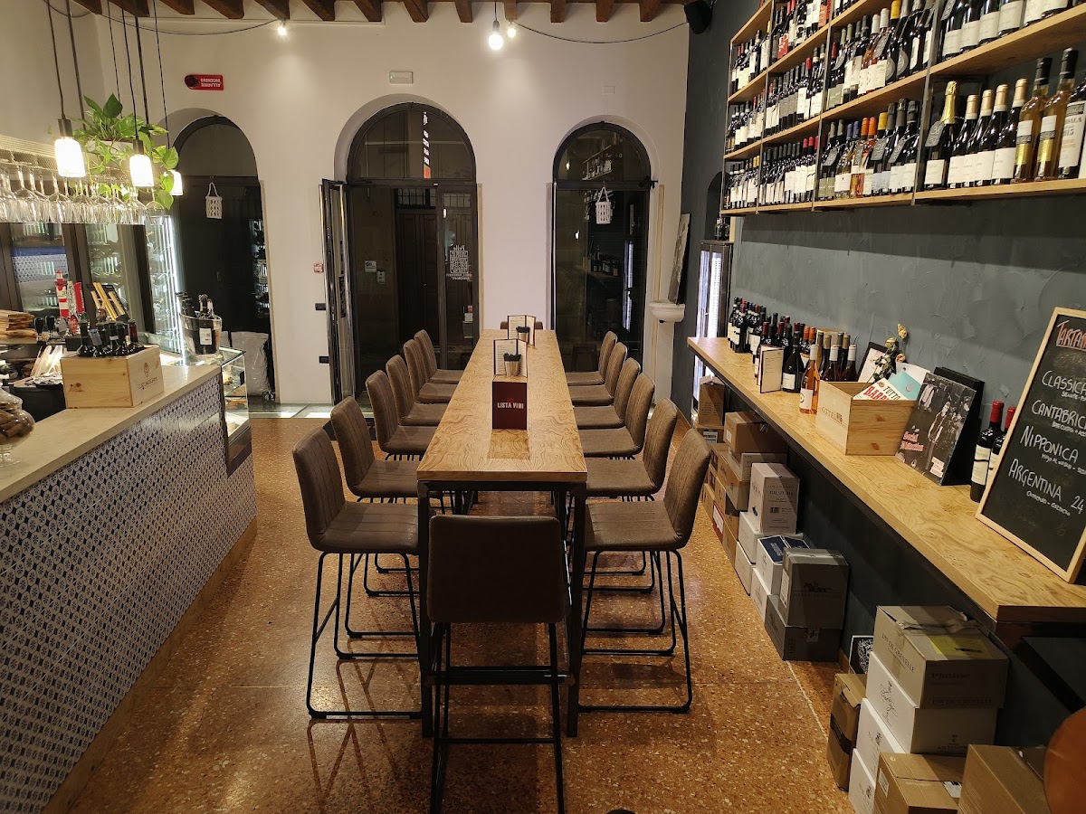 Pelle Restaurant