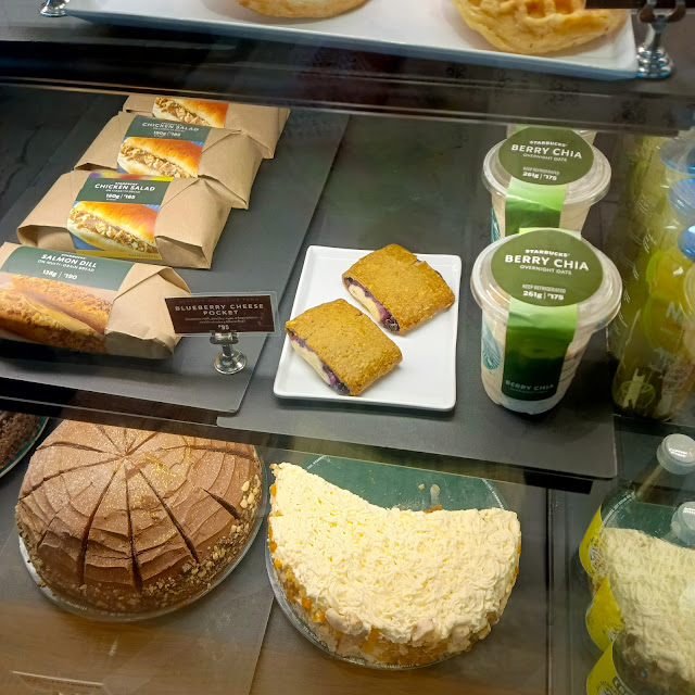 Blueberry Cheese Pocket