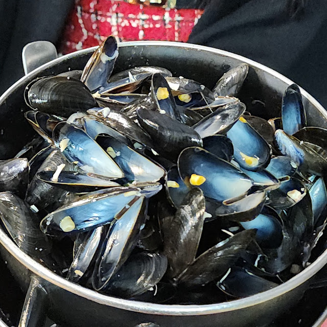 Moules Frites Sauce Marinière