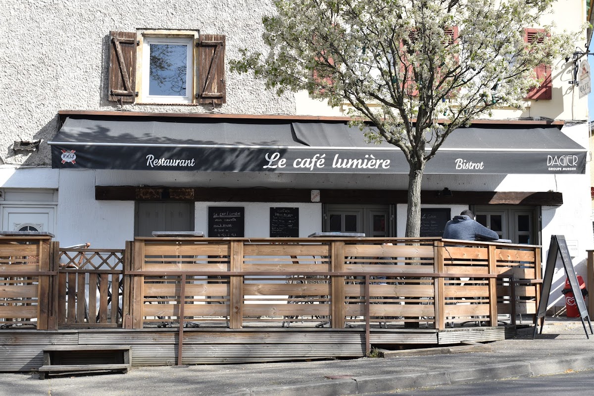 Le Café lumière