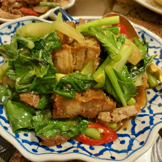 Kana Moo Grob