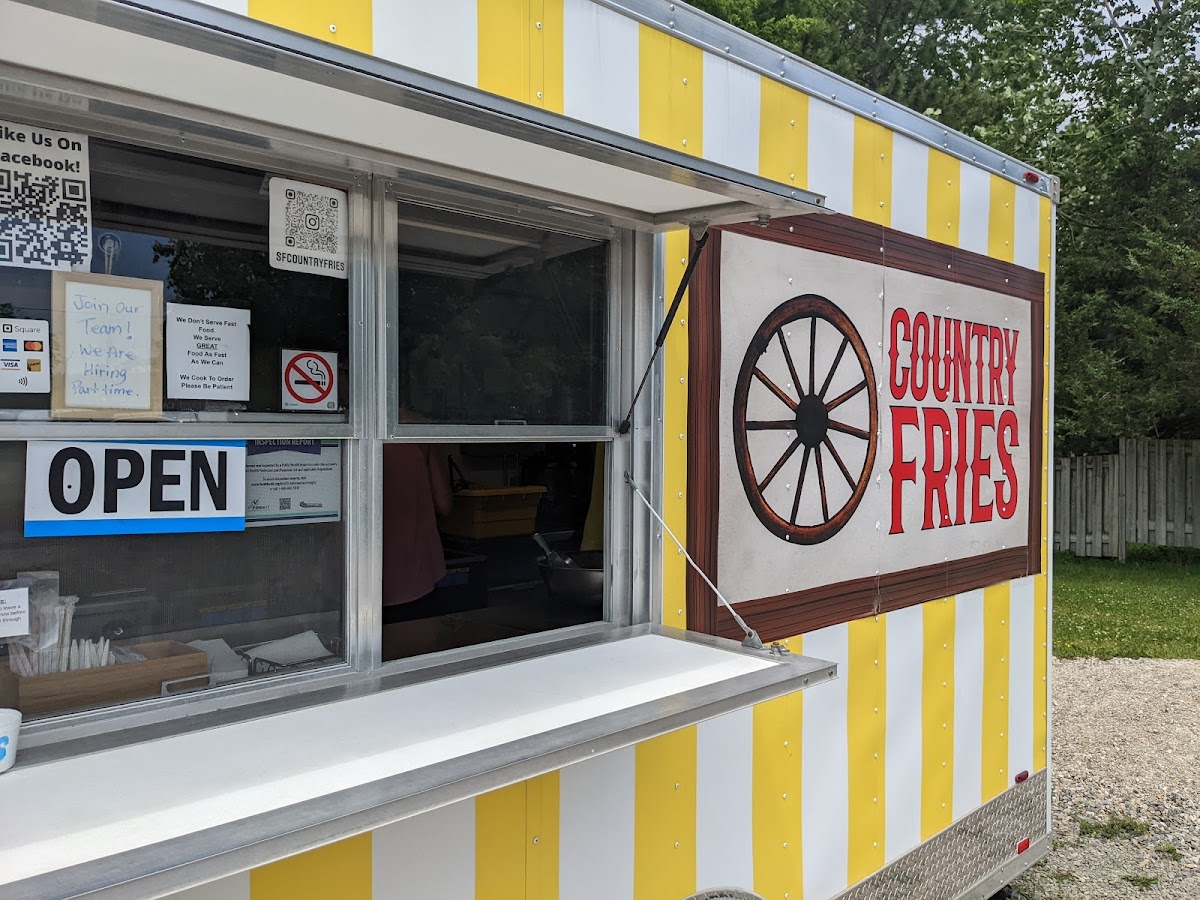 Ma and pas Country Fries Chip Wagon