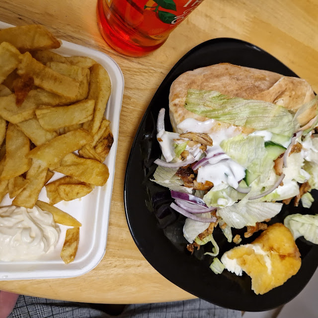 Chicken Kebab with Salad and Halloumi