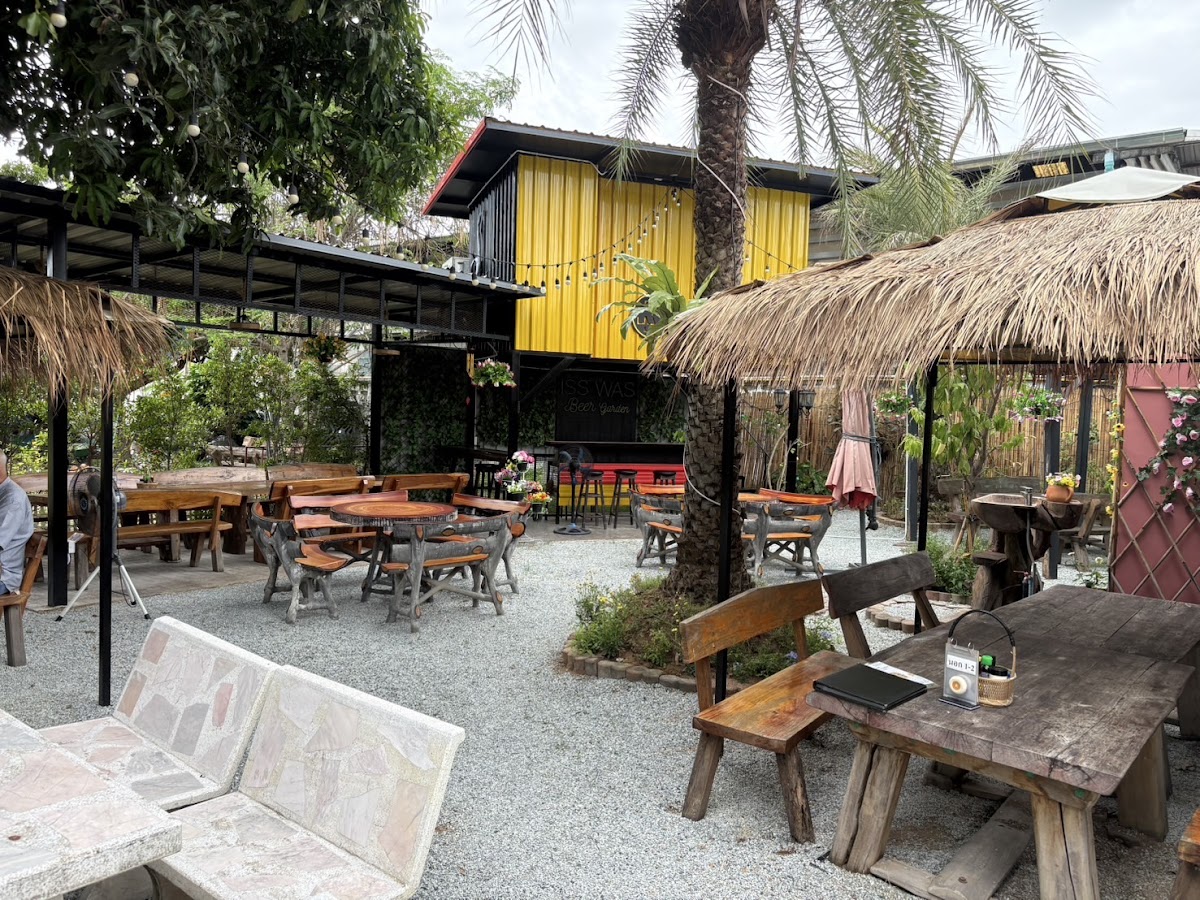 Isswas Pattaya German Restaurant & Beer Garden