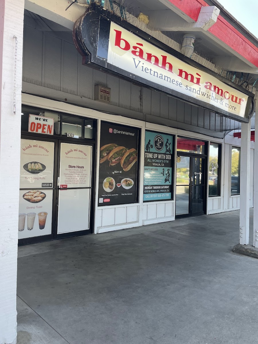 Bánh Mì Amour