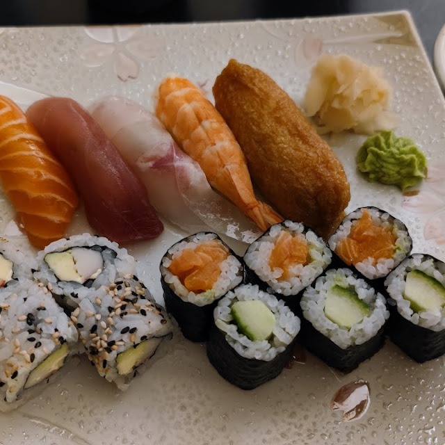 Edamame Sushi Platte Unagi Nigiri