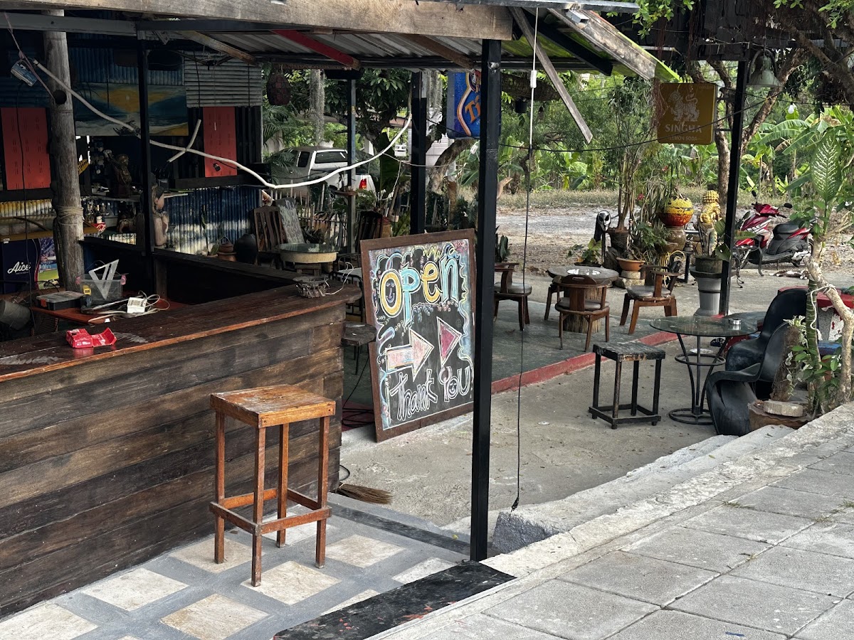 Hang Out Restaurant