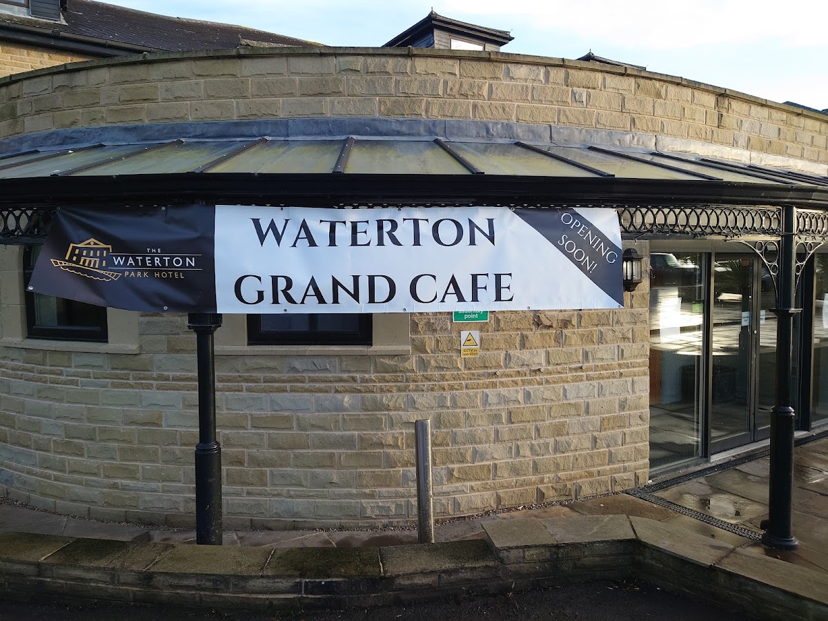 Waterton Grand Café @ Waterton Park Hotel