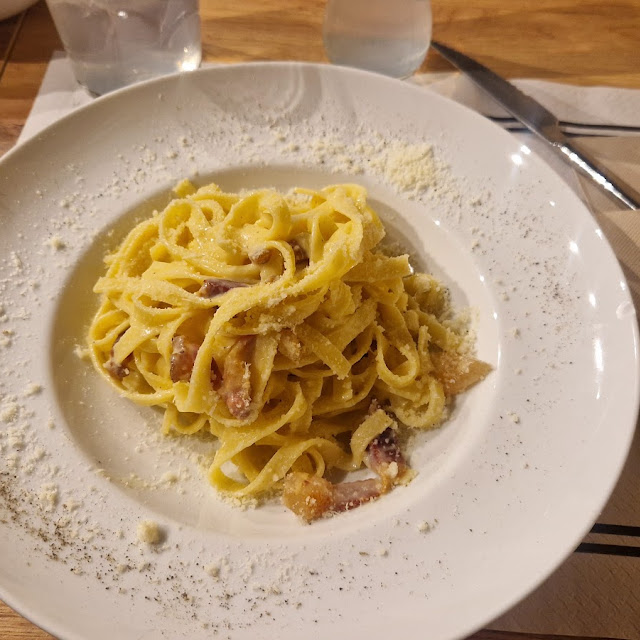 Fettuccine Alla Carbonara Tartufo