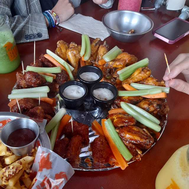 Alitas de Varias Salsas Para 5 Personas