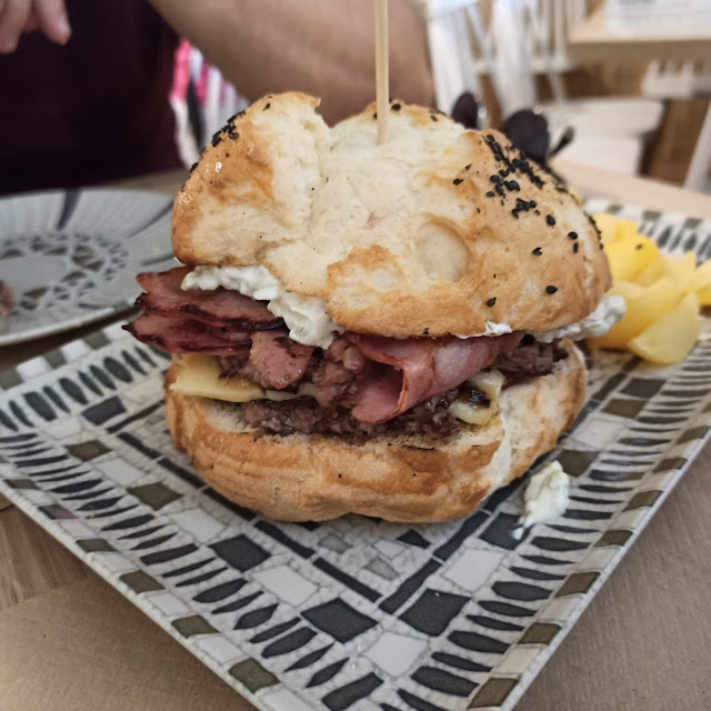 Hamburguesa Griega