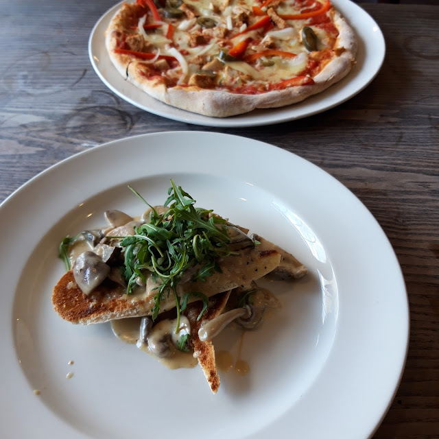 Wild Garlic Mushrooms on Bread