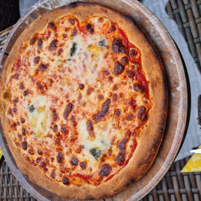 4 Käse Pizza