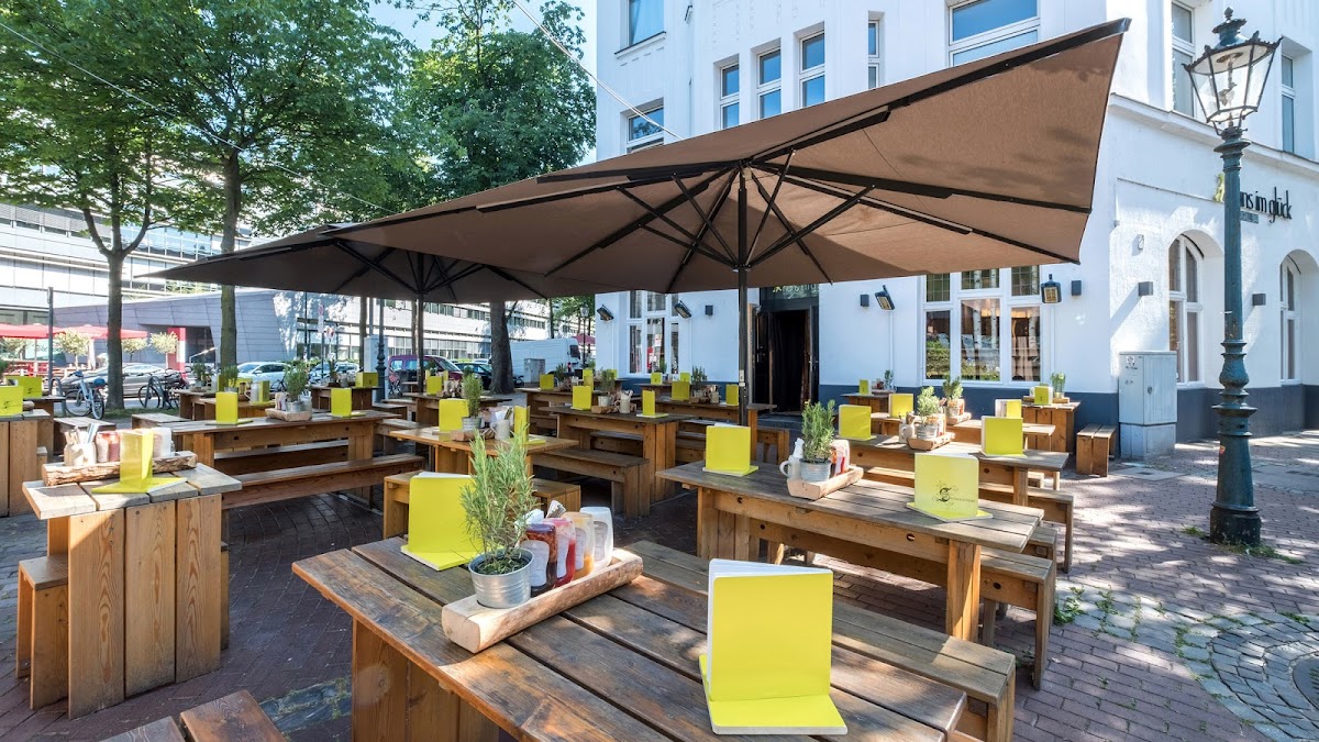 HANS IM GLUCK - DUSSELDORF Medienhafen