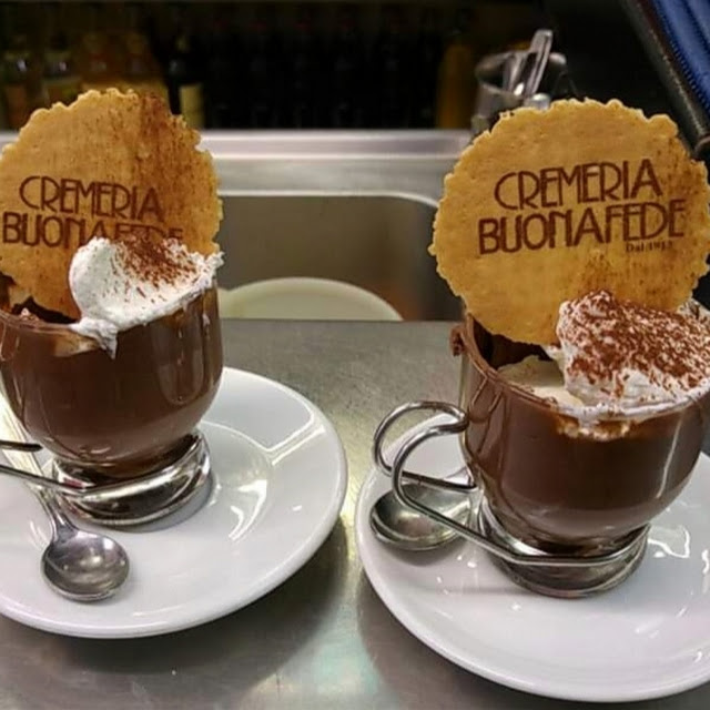 Caffè Con Panna Montata