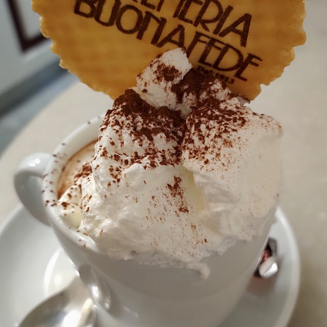 Cioccolata Con Panna Una Delizia