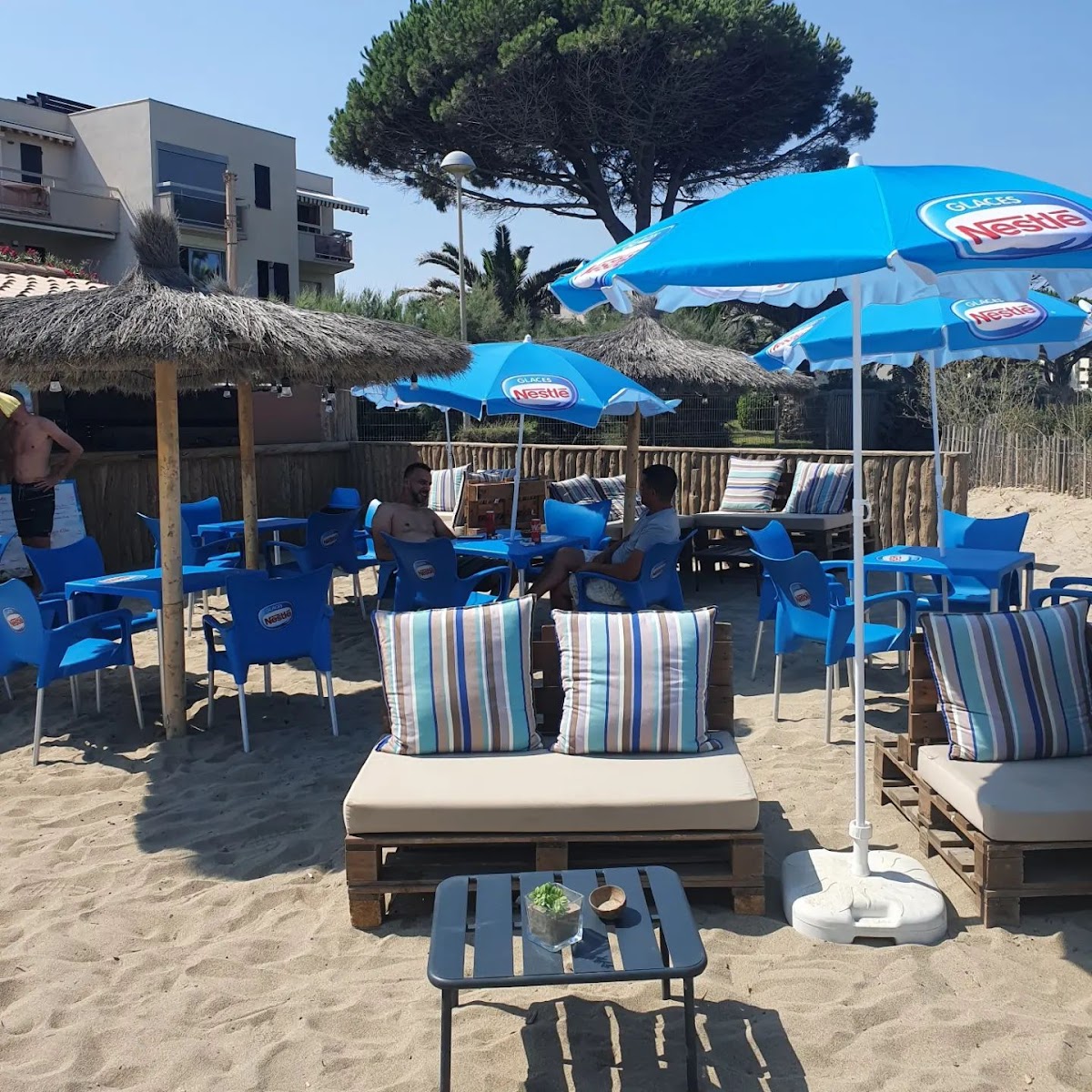 Cala beach bar
