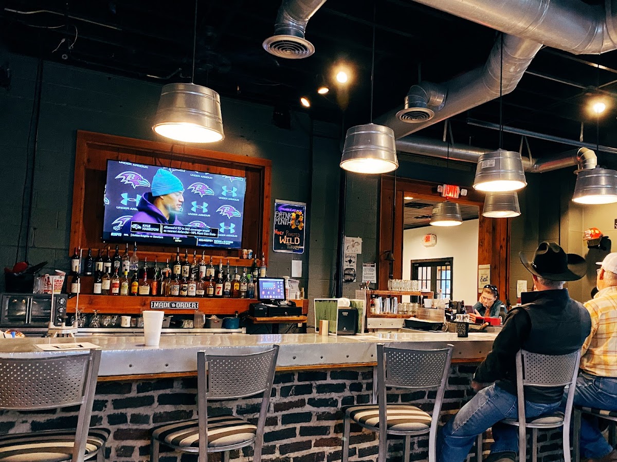 Knot Again Bar and Grill