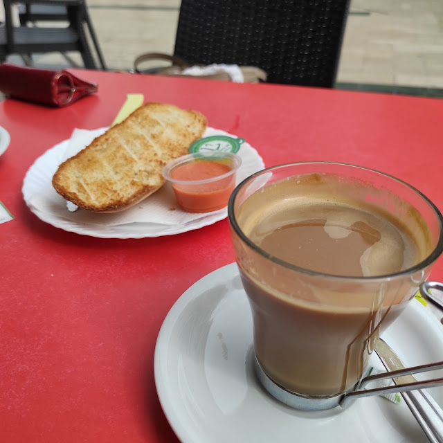 Media Con Tomate Y Aceite