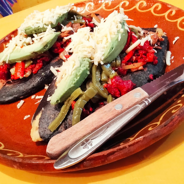 Sopes Con Bistec