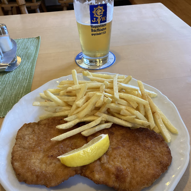 Schnitzel Mit Pommes