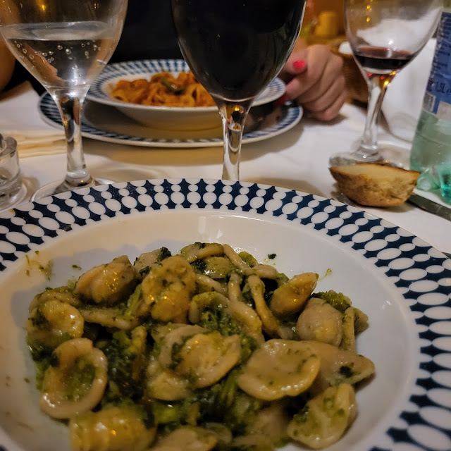 Orecchiette Alle Cime Di Rapa Con Vino Locale
