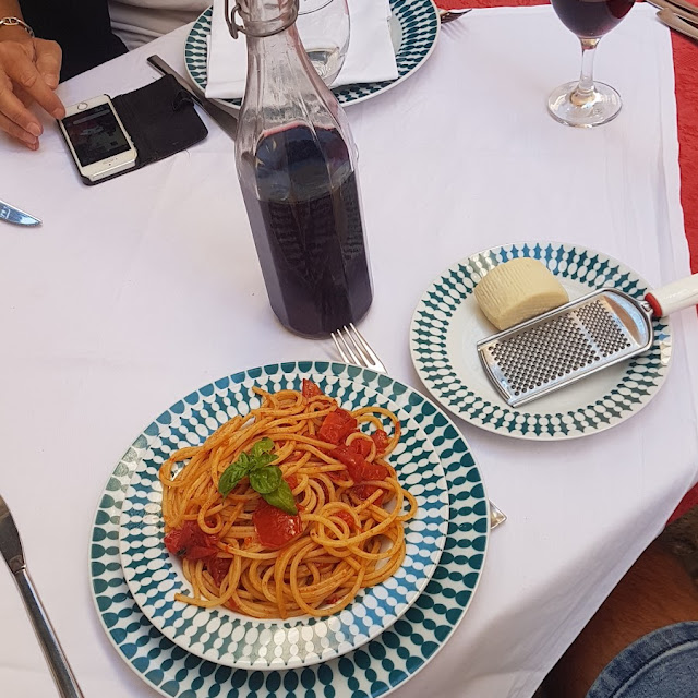 Spaghettis
