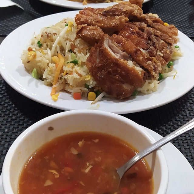 Pekingsuppe & Knusprige Ente Mit Bratreis