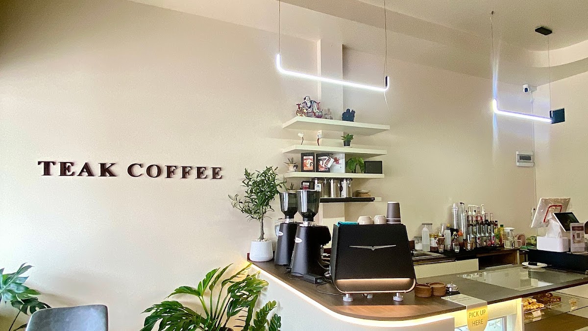 Teak Coffee & Bakery (ทีค คอฟฟี่)