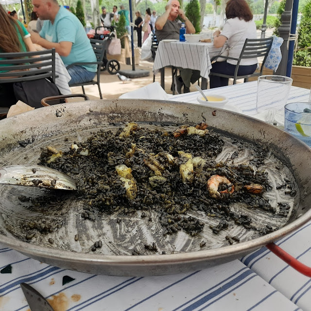 Arroz Negro Con Choco Y Gambas