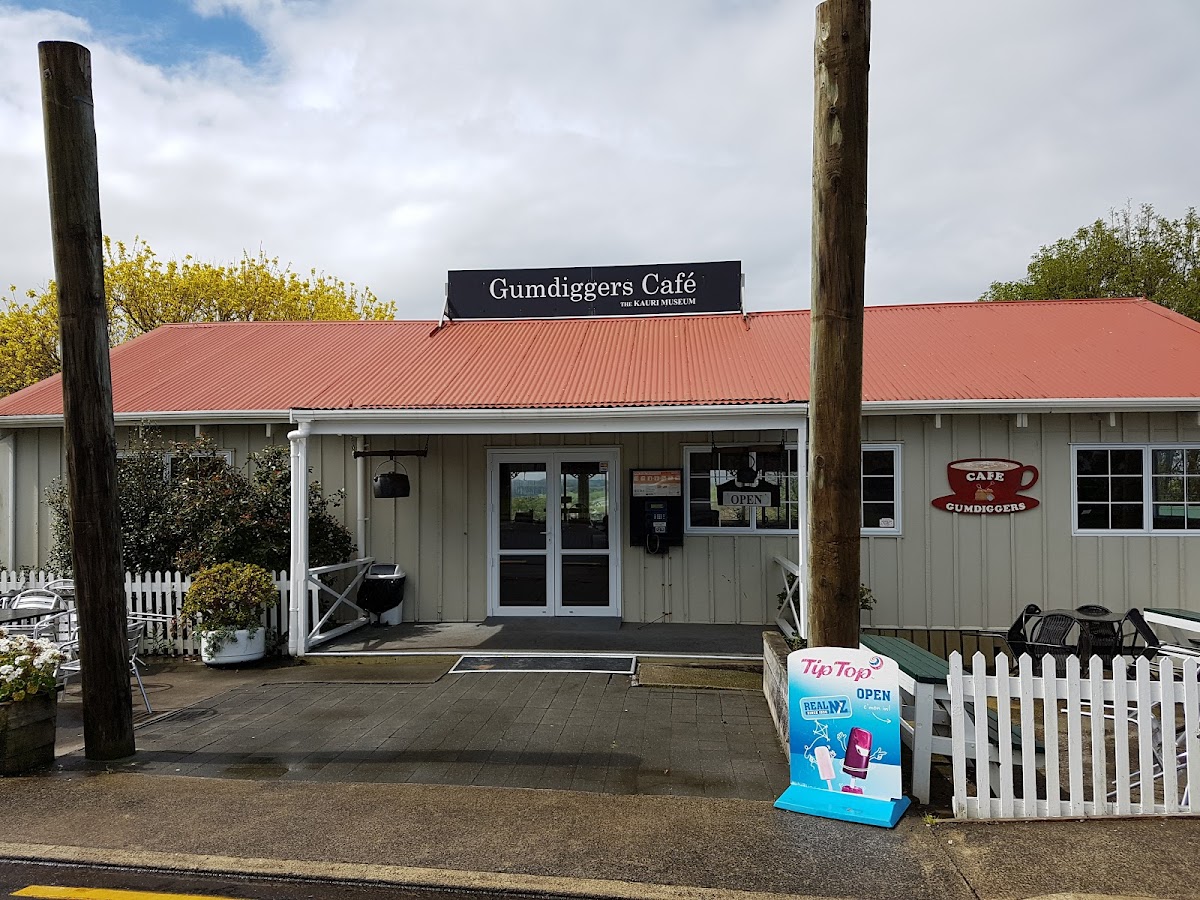 Gumdigger cafe
