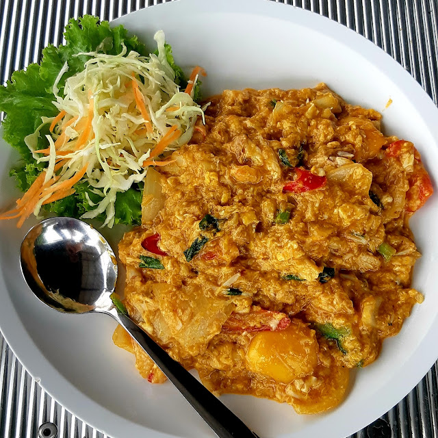 เนื้อปูผัดผงกะหรี่