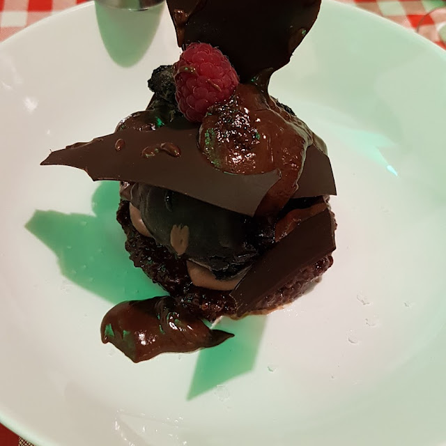 5 Chocolates