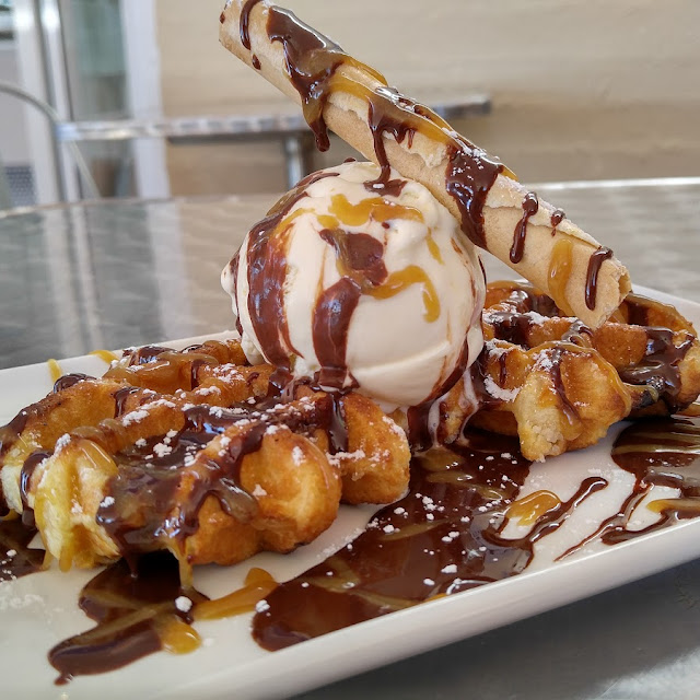 Waffle with Chocolate and Caramel
