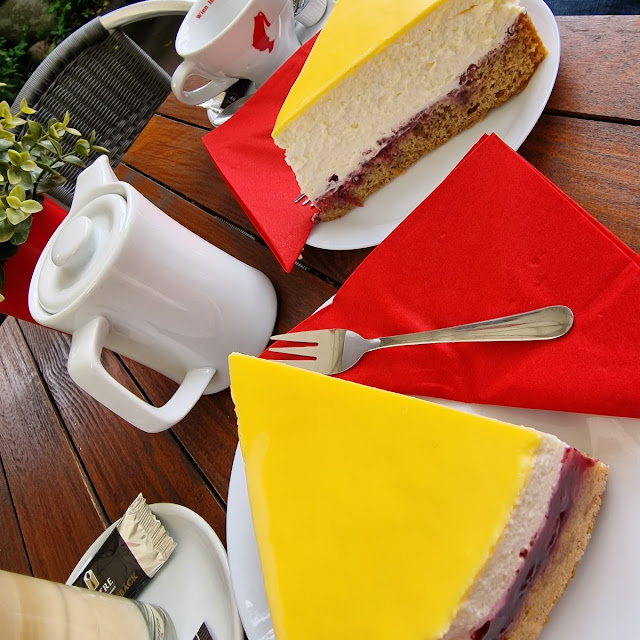 Eierlikörtorte Und Latte Macciato