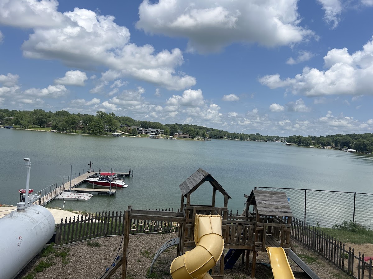 Buoy's Bar & Grill