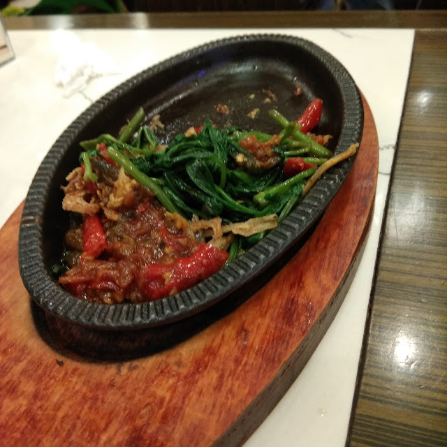 Bayam Plecing Ikan Teri
