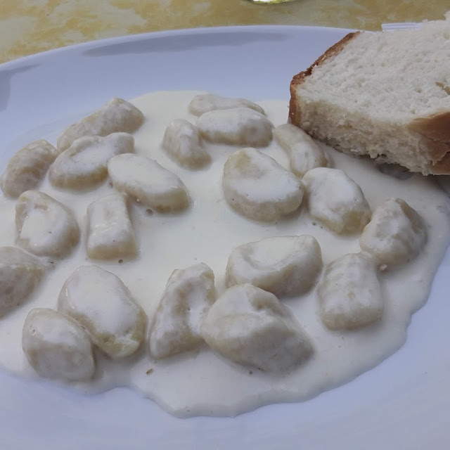 Gnochi Hausgemacht Mit Käsesoße